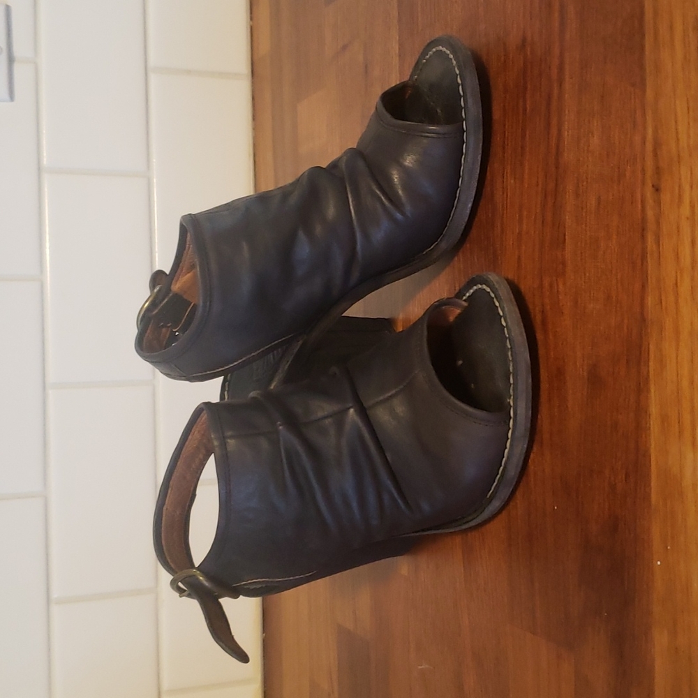 Fiorentini + Baker Open toed sling backs